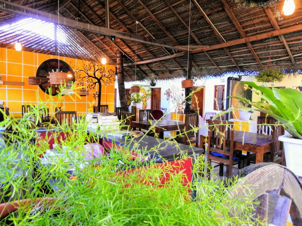 Cresent Bay Beach Hotel Arugam Bay Bagian luar foto