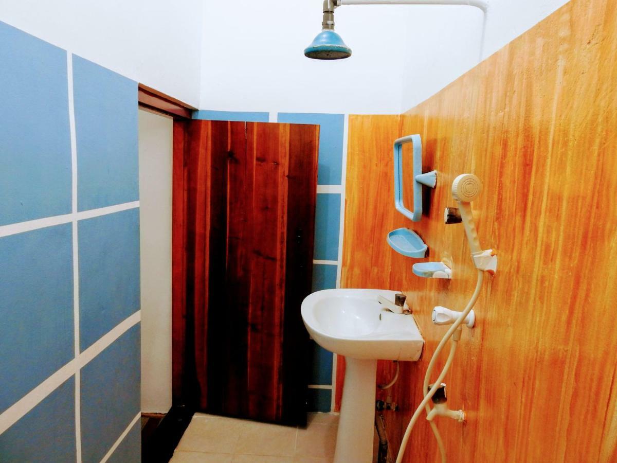 Cresent Bay Beach Hotel Arugam Bay Bagian luar foto
