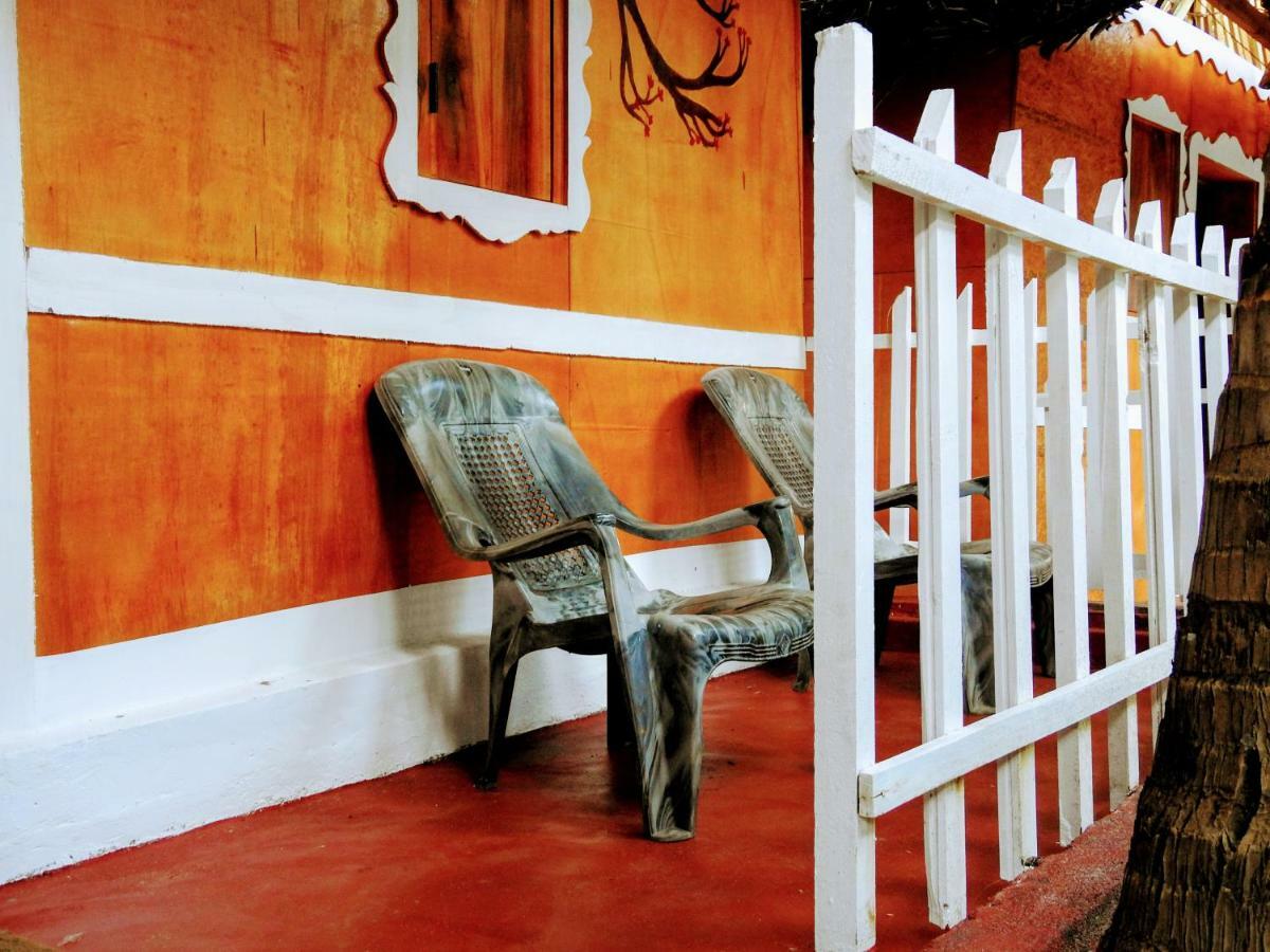 Cresent Bay Beach Hotel Arugam Bay Bagian luar foto