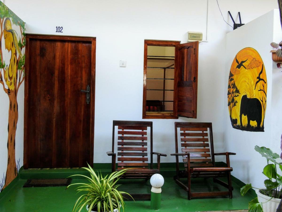 Cresent Bay Beach Hotel Arugam Bay Bagian luar foto