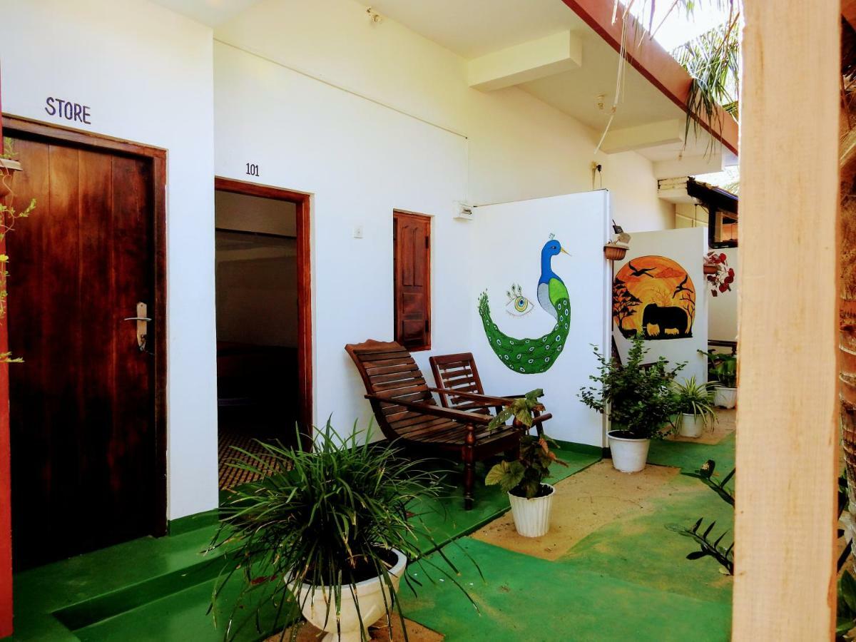 Cresent Bay Beach Hotel Arugam Bay Bagian luar foto
